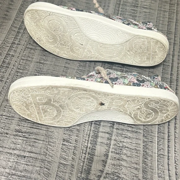 Skechers Women's Multicolor Printed Flats - Picture 8 of 10